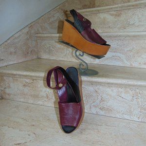Noholita Burgundy Black Leather Snapping Ankle Strap Wedge Sandals Size 9 / 40